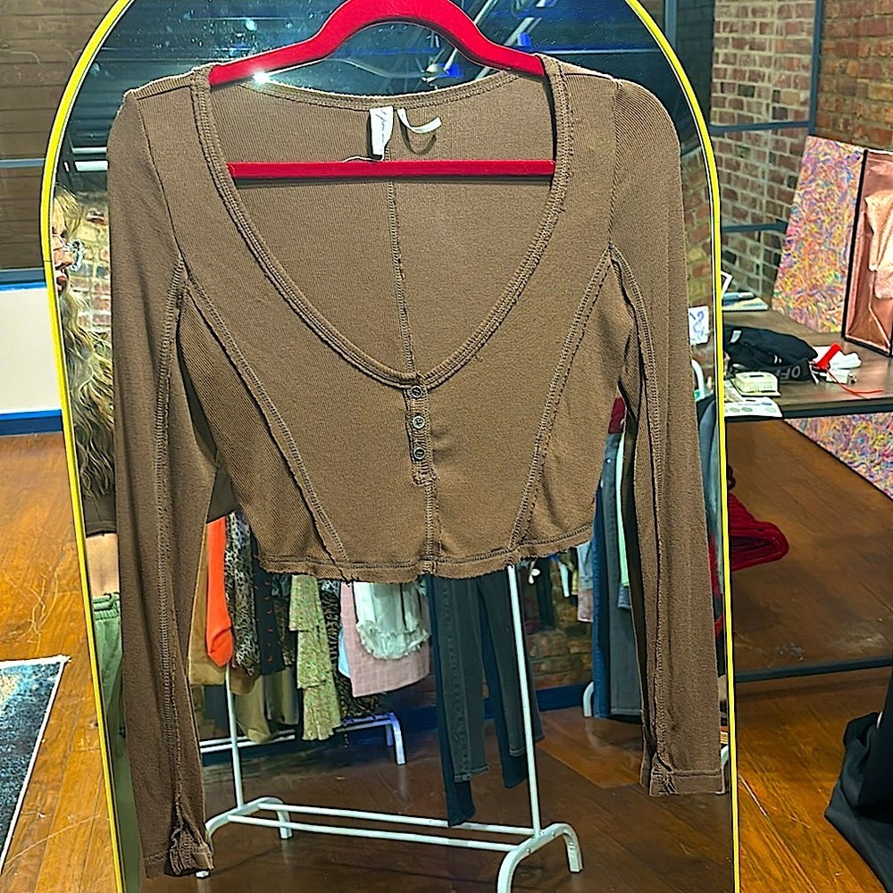 urban outfitters crop long sleeve